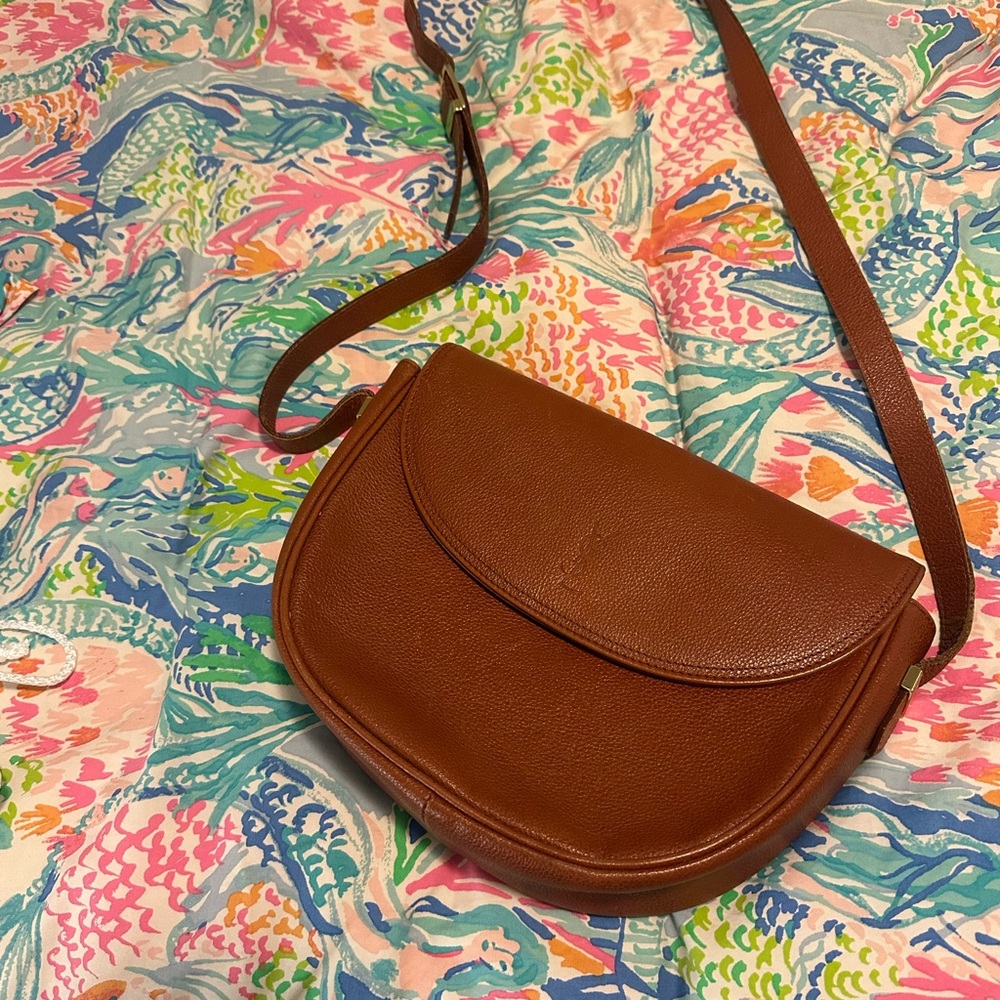 Yves Saint Laurent YSL Vintage Cognac Leather Gold Saddle Shoulder Flap Bag